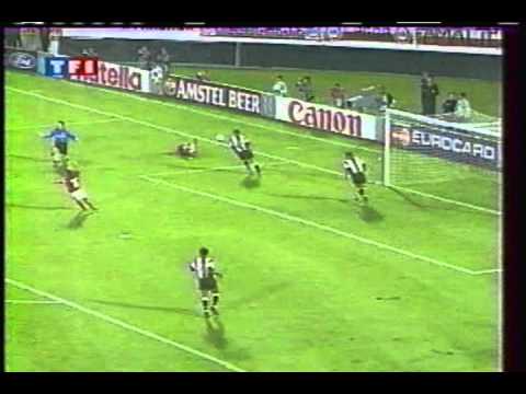 1998 (September 30) Benfica (Portugal) 2-PSV Eindhoven (Holland) 1 (Champions League) .avi