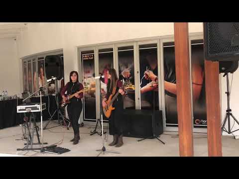 Die Ventertjies performing at i’langa Mall