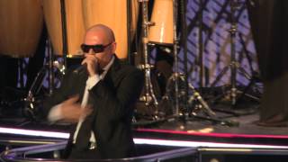 MEN IN BLACK 3 - Pitbull &quot;Back in Time&quot; - Erste Live-Performance