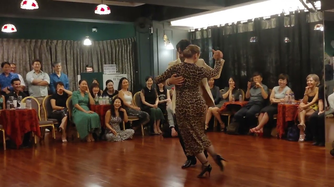 [Carlos Di Sarli - El Incendio] Ariadna Naveira & Fernando Sanchez