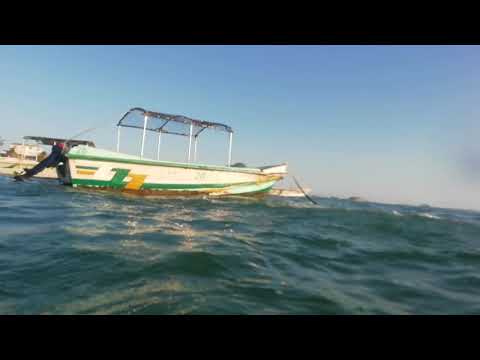 Reverce jump at hikkaduwa beach🌊🌊🌊⛱️⛱️⛱️😎🏖️