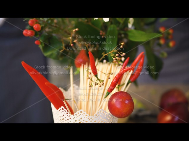 Vídeo relacionado con MasterChef Juego de Cuchillos de Cocina con Soporte Taco Universal con Set para Pan, Cebollero, Chef, Carne y Pelar, en Acero Inoxidable, 5 Piezas, Negro, Stainless Steel, Negro, Tacto Suave