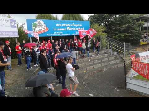 Bayern Hof vs. FCB Amateure 02.10.2016 - Stimmung im Gästeblock Video 1
