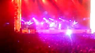 Kasabian - Underdog (Live @ Nottingham Trent FM Arena)