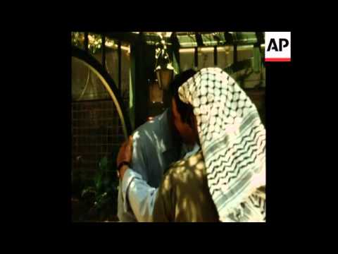 SYND 18 5 71 SADAT ARAFAT