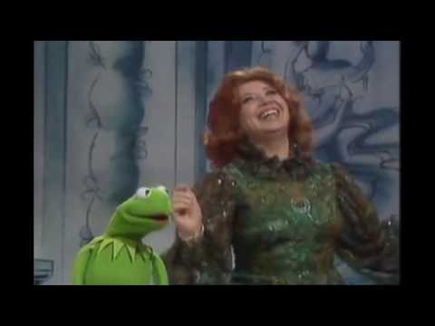 Muppet Songs: Beverly Sills with Lubbock Lou - The Bloom Is on the Sage