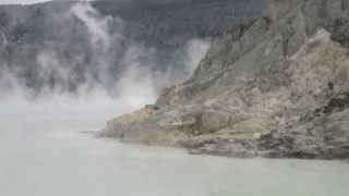preview picture of video 'Ijen volcano'