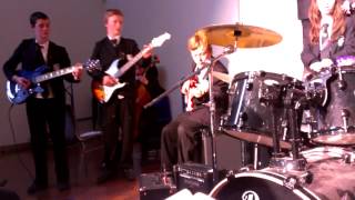 preview picture of video 'Great Marlow School Band - Wonderwall'