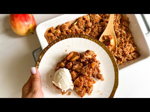 LOW CARB APPLE CRISP. Sugar-Free & Gluten-Free Fall Crumble Pie Recipe