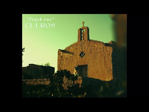 Cueros-Jeipiem. Track 1: “Los amantes”