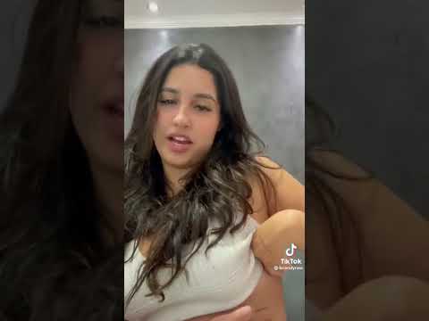 CAROL E DANDA SUA MÃE