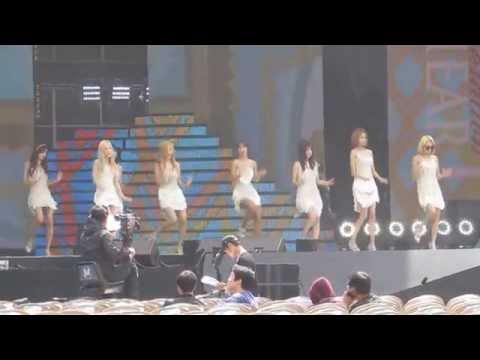 150912 Music core - SNSD - Lion heart rehersal1