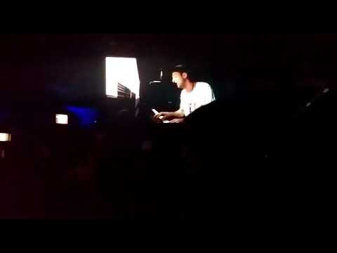 Tribute to avicii by one republic in India