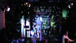DAVE DIXON as ELVIS with the KING OF DIAMONDS BAND