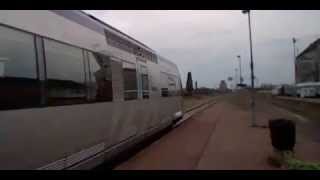 preview picture of video 'Automotrice X 72500 en gare de Auneau.'