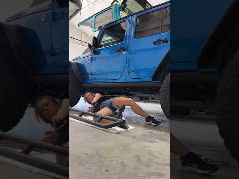Installation of Quadratec rock sliders on Jeep JKU