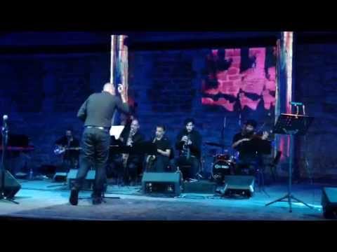 Deca/Dance - Orchestra In-Stabile Dis/Accordo v/ Vj Lapsus