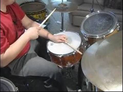 ボサノバ・ドラム・ビートの弾き方 : ボサノバ・ドラム・ビートのバリエーションを弾く (How to Play a Bossa Nova Drum Beat : Playing Variations of a Bossa Nova Drum Beat)
