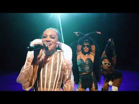 Bruxa Cósmica - WITCH CXNT feat BADSISTA & EVEHIVE (Official Live Performance) | Teatro Riachuelo