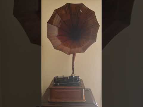 Edison Triumph Phonograph playing Mystic Dream Waltz Xylophone  cylinder record 1595