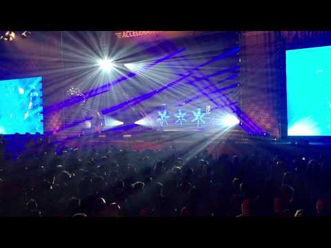 Celebrate 80s & 90s with the Hoff LIVE SNAP