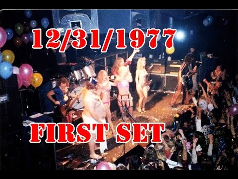 Van Halen: LIVE @ the WHISKY A GO GO, West Hollywood, Dec. 31, 1977 - 1st set