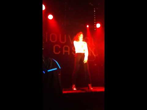 Christine & the Queens - Cripple @ Nouveau Casino