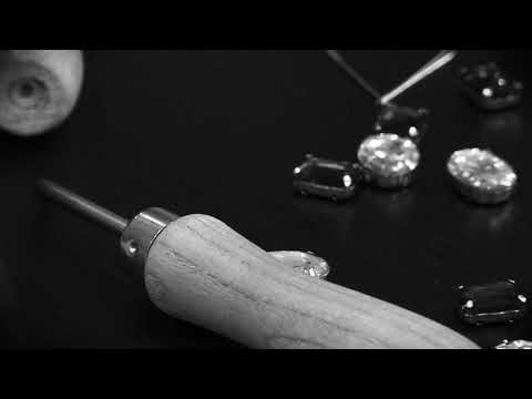 Atelier de la chapelière modiste Amélie d'Hooghvorst