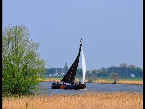 "Vijf Gebroeders" 1914 - 2014.Restauratie van een Hasselter aak.