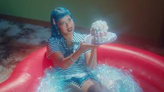 Video zu 'Molly' ansehen