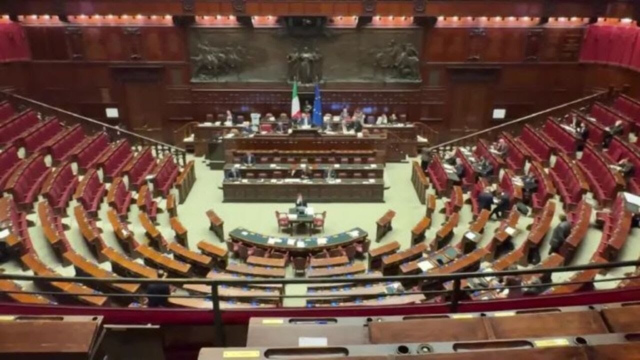 Manovra, Aula della Camera semivuota all'inizio delle dichiarazioni di voto