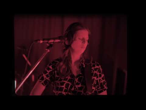 TUKUTURI - TUKUTURI - Andělé noci (live at 3bees)