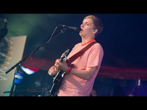 George Ezra - Blame It On Me (Glastonbury 2017)