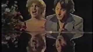 BETTE MIDLER & Dustin Hoffman - Shoot the Breeze