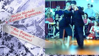 Carlitos Espinoza y Noelia Hurtado -"Rie Payaso"