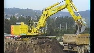 preview picture of video 'DEMAG H65 & LIEBHERR R962,... / F. Kirchhoff A8/A81 Dreieck Leonberg, Germany, 18.09.1995.'