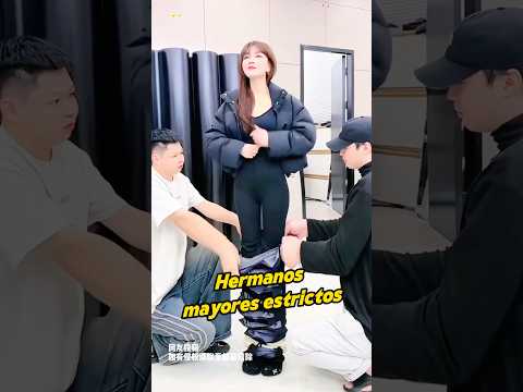 Hermanos mayores estrictos