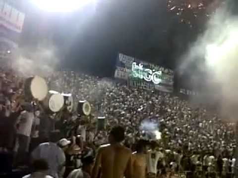 "Recibimiento Olimpia vs U de Chile ( Entra La Barra del Olimpia )" Barra: La Barra 79 • Club: Olimpia