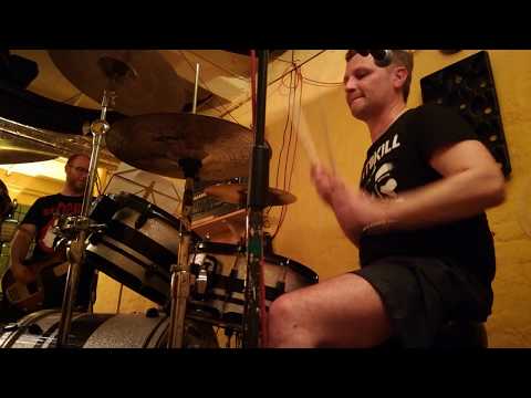 Umfrage Glück Drum Cam Proberaum Familie Ruppert