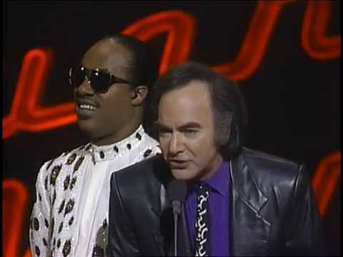 Neil Diamond Wins Merit Award - AMA 1990