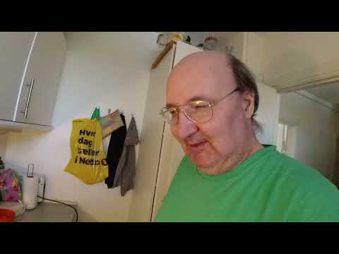 MongoTV_4644 - Min Morgenmad - Ristet Toast Med KØDPØLSE og Majonaise