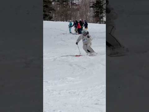 一ノ瀬ファミリースキー場急斜面低速ショート#アイリーski最高 #skiing #ski #スキー #snow