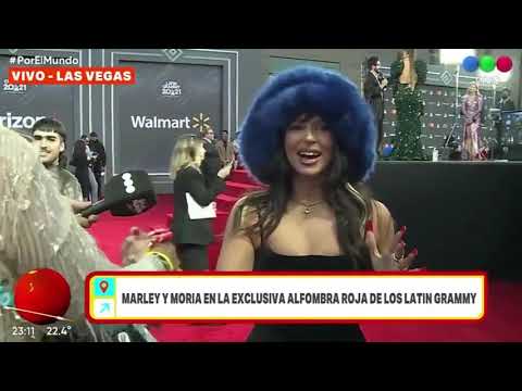 Nathy Peluso se encuentra con Moria Casan en los Latin Grammy