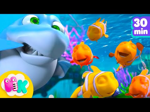 Cinq Petits Poissons dans l'eau 🐠🐟 Chansons avec des Animaux pour Bébés | HeyKids en Français