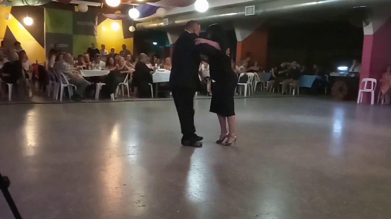 Juntada milonguera Azul 2019 - Lorena Bouzas y Paulo Bidart - 2/3 - 17/11/19