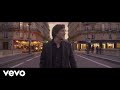 Thomas Dutronc - Plus je t’embrasse (Clip Officiel)