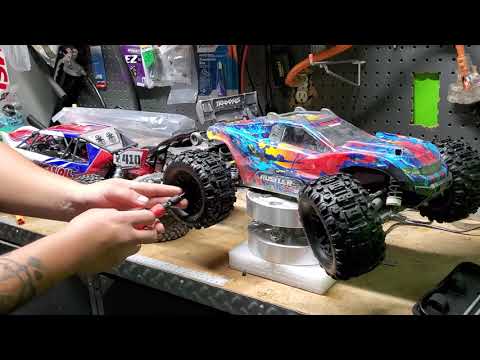 Traxxas rustler 4x4 vxl sledgehammer wheels