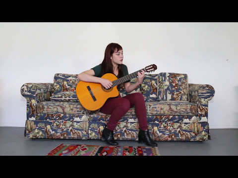 Jade Baraldo singing Lagrimas Negras