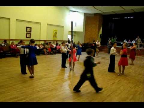 Karīna un Artūrs sporta deju sacensībās Lauberē