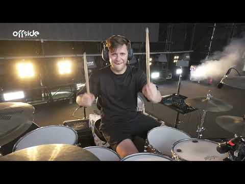 Million Moons - Aurora (Live at Offside Festival 2025)